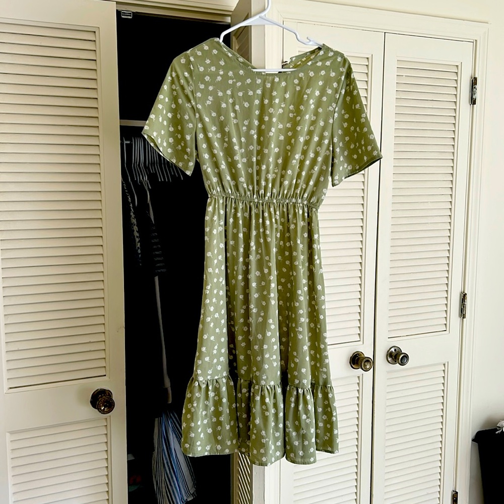 SHEIN Green Floral Dress, good condition